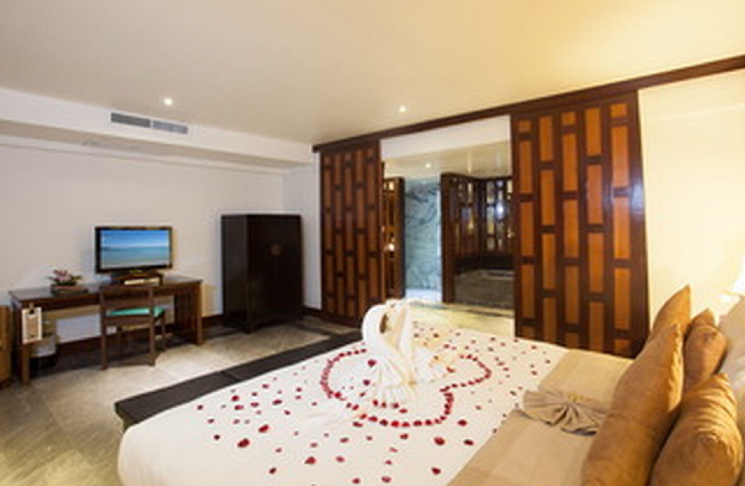 Baan Yin Dee Boutique Resort Phuket - Sha Plus Patong Kültér fotó